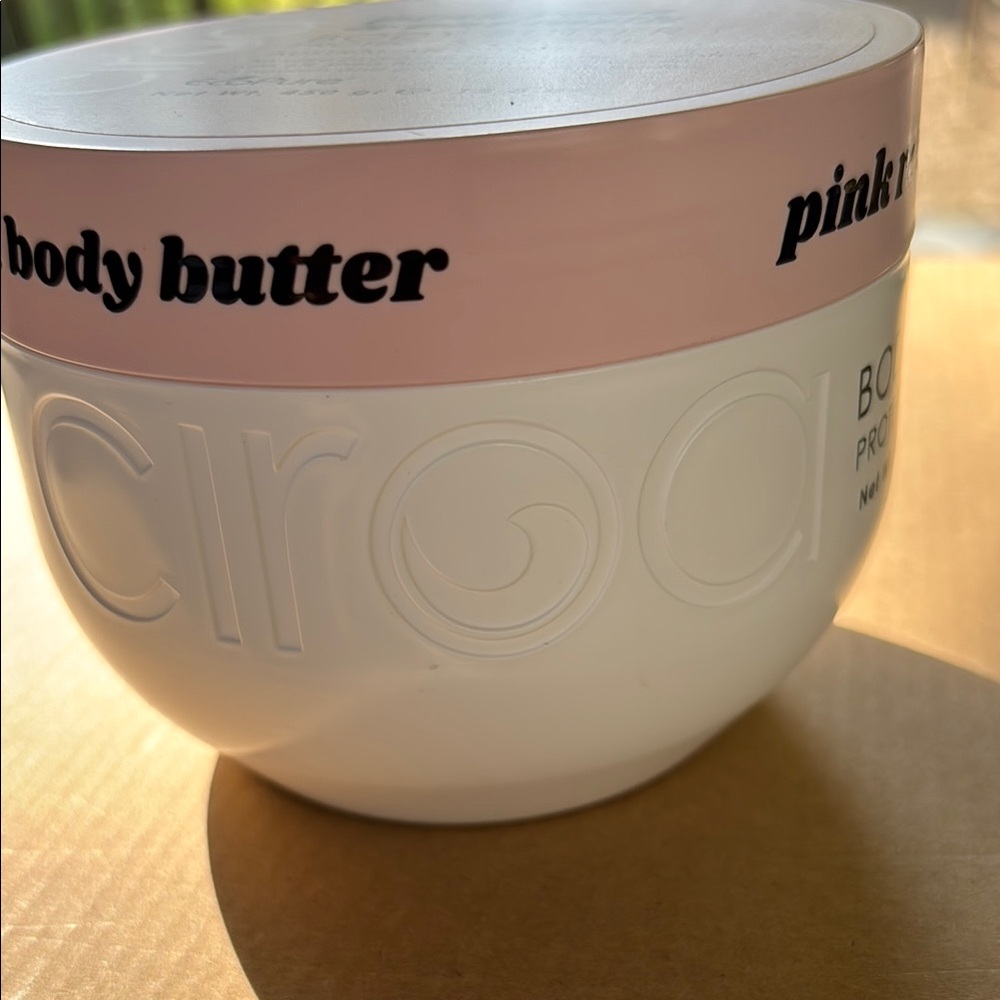 Ciroa Pink Moisturizer & Body Oil - Picture 6 of 7
